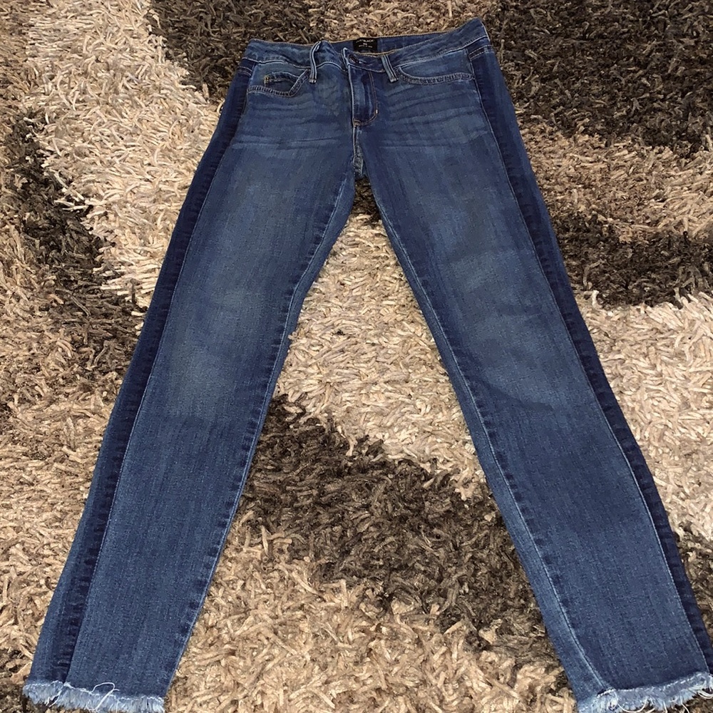 Just Black size 25 skinny good cond inseam 28
